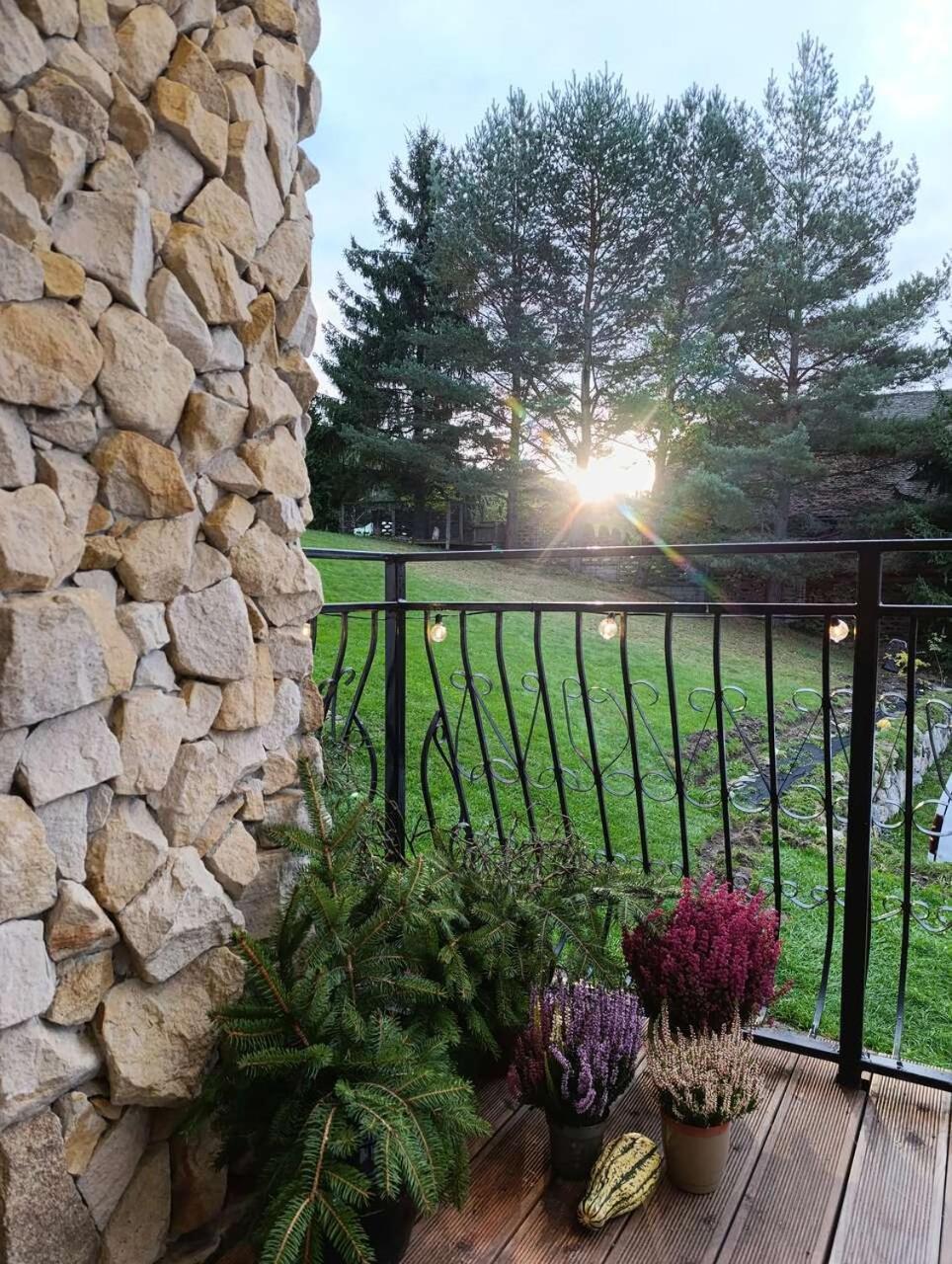 Apartamento Sowi Gosciniec Wellness & Breakfast Sokolec Exterior foto